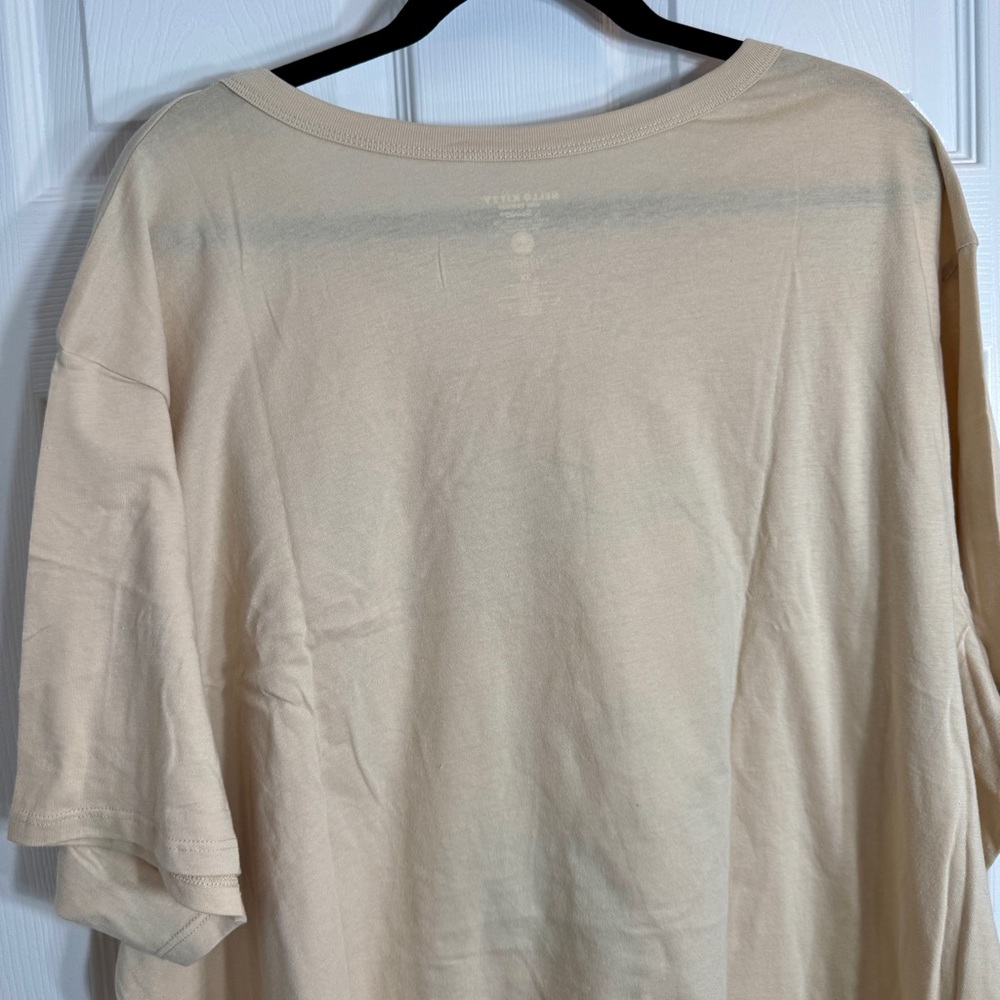 NWT. Sanrio Hello Kitty and Friends graphic t-shirt 3X. - Picture 13 of 13
